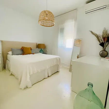 Cozy House With Pool Villa El Faro