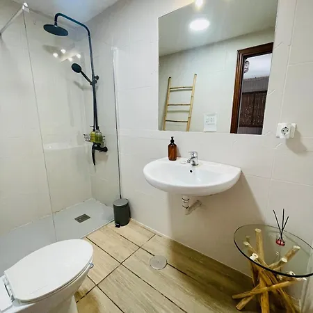 Cozy House With Pool Villa *